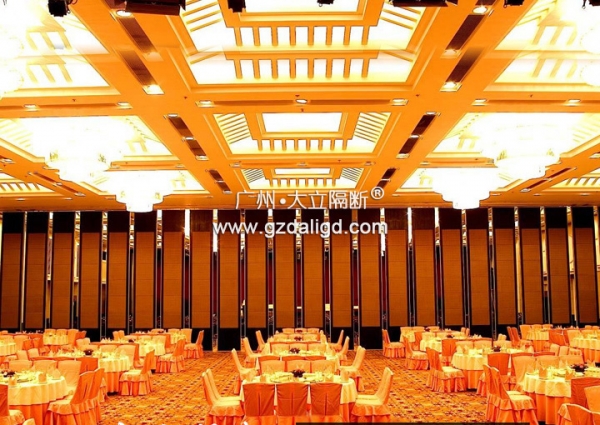酒店宴會廳皮革軟包超高型活動隔斷 鄭州南陽賓館 項目